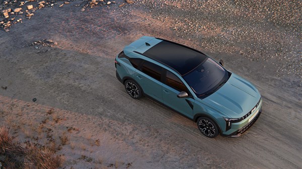 Dacia Striker - sleek profile